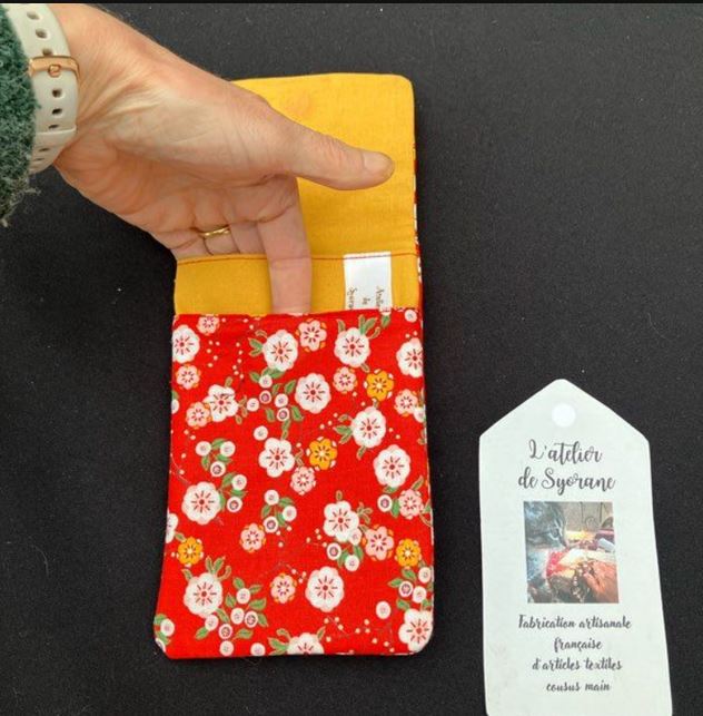 Pochette aimantée pour soignant