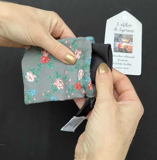 Pochette avec lingette pour lunettes