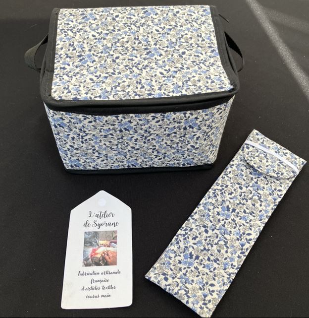 Lunchbag isotherme avec range-couverts imperméable assorti