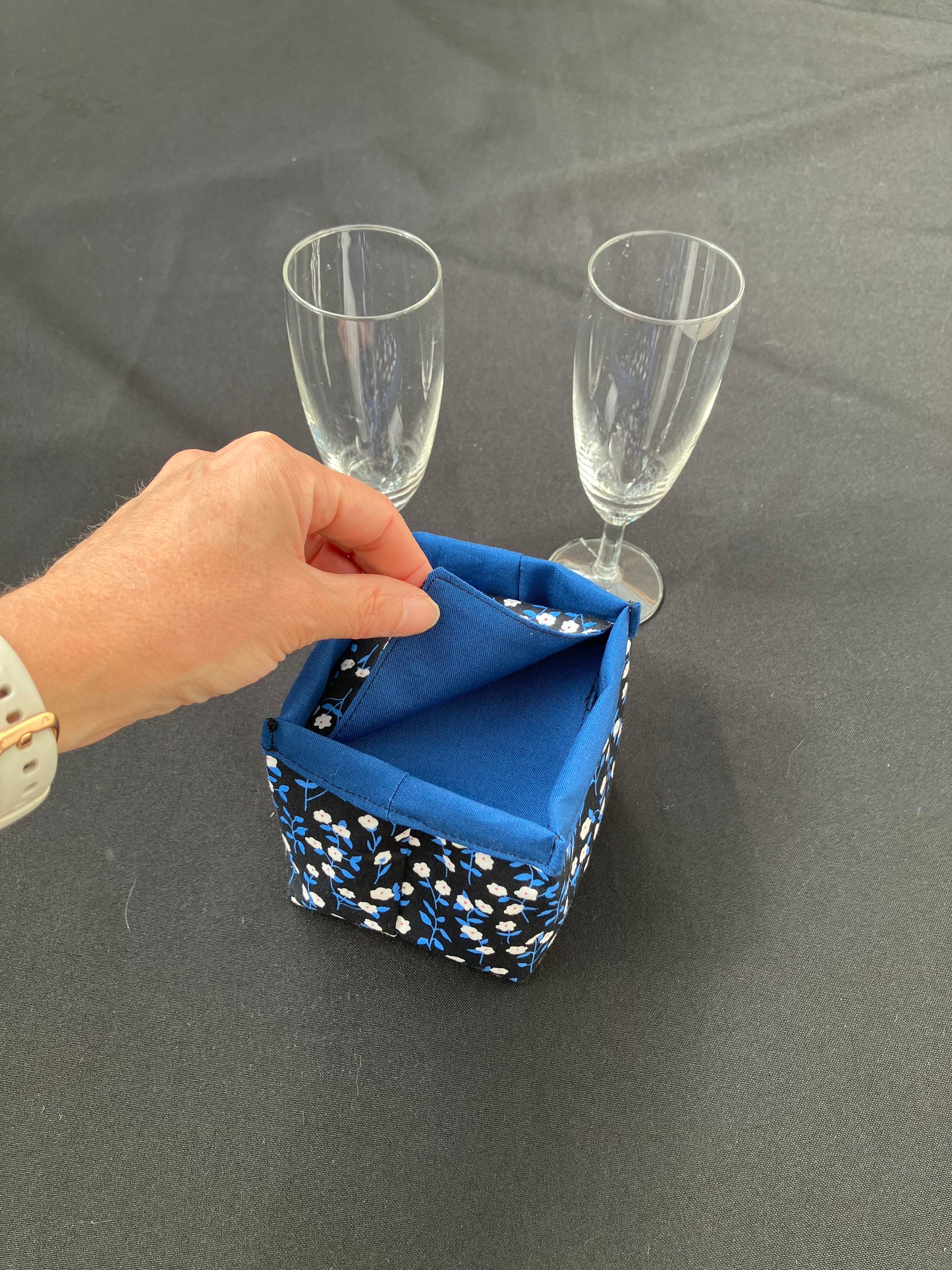 Panier de 8 petites serviettes idéal pour l'apéritif