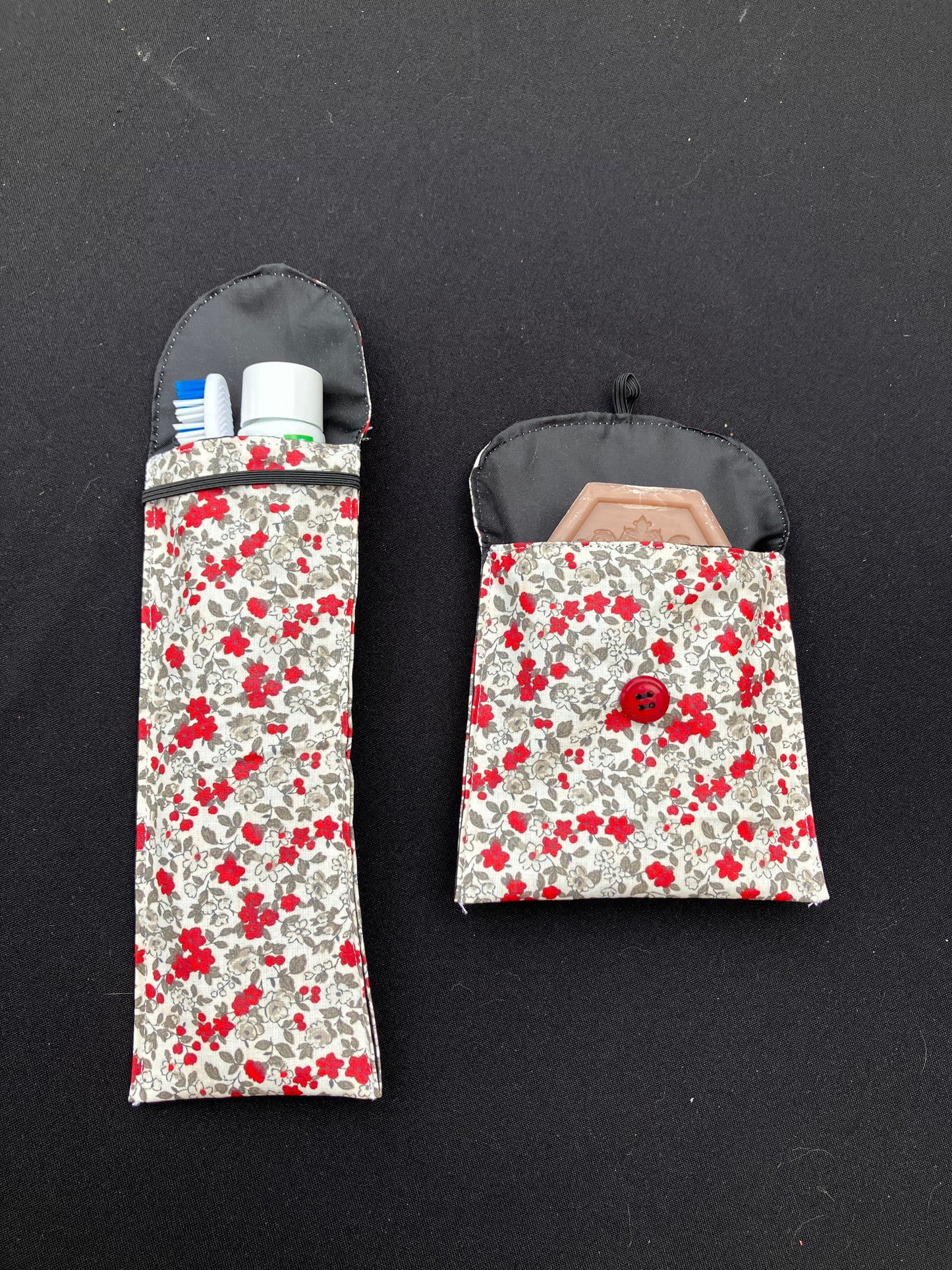 Lot de 2 pochettes imperméables pour savon et brosse à dents/dentifrice