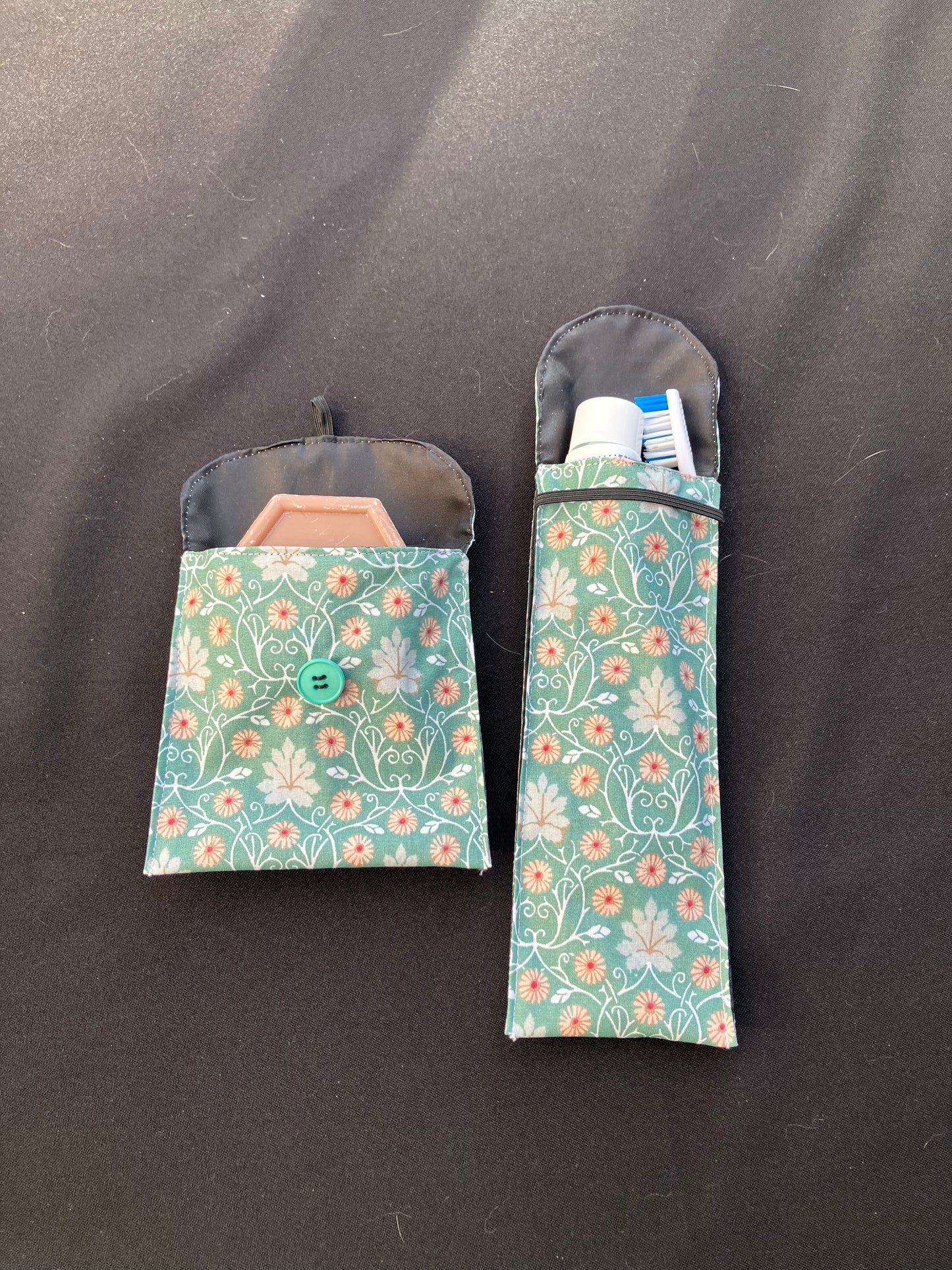 Lot de 2 pochettes imperméables pour savon et brosse à dents/dentifrice
