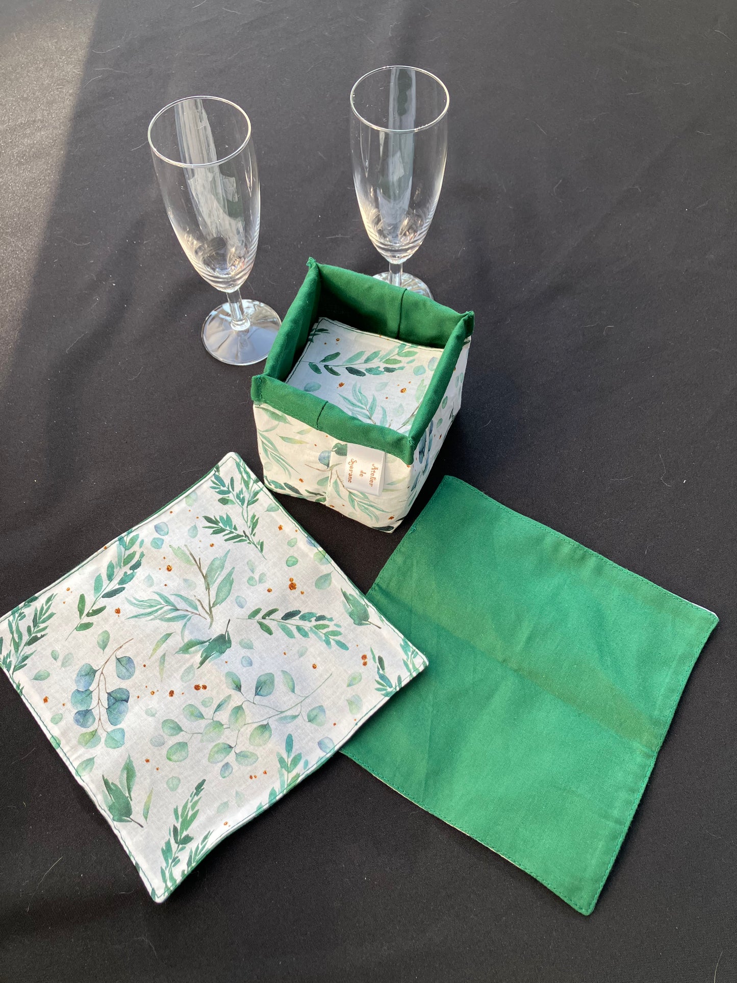 Panier de 8 petites serviettes idéal pour l'apéritif
