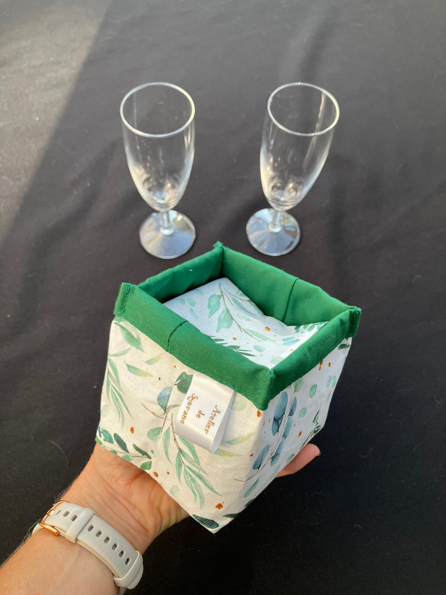 Panier de 8 petites serviettes idéal pour l'apéritif