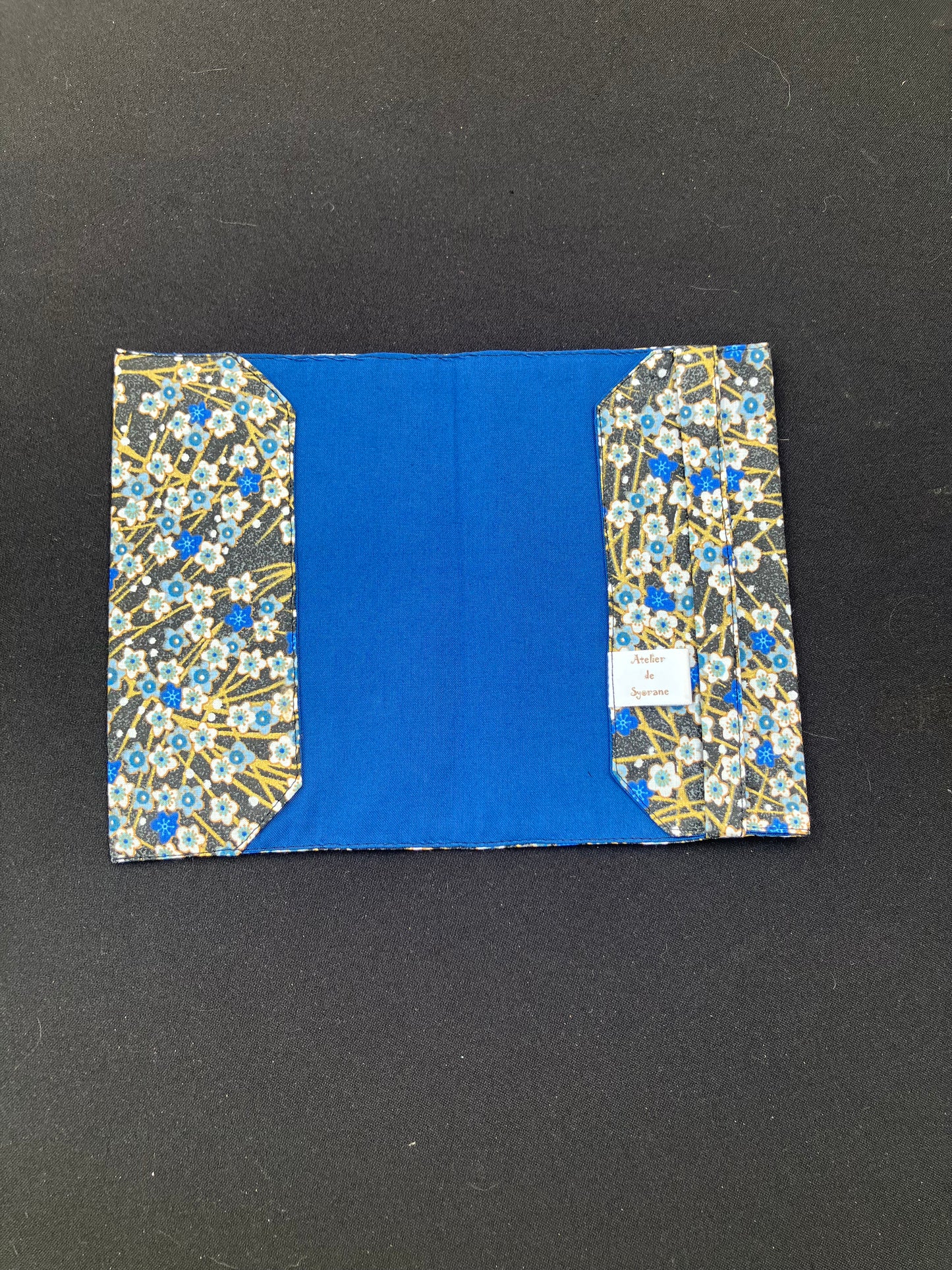 Housse pour livre de poche