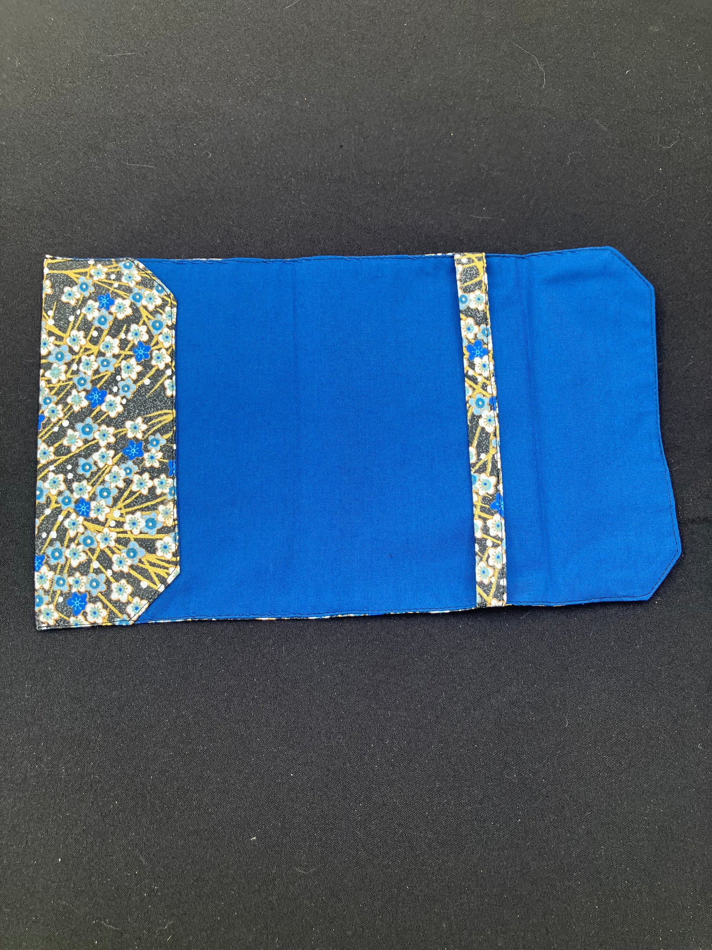 Housse pour livre de poche