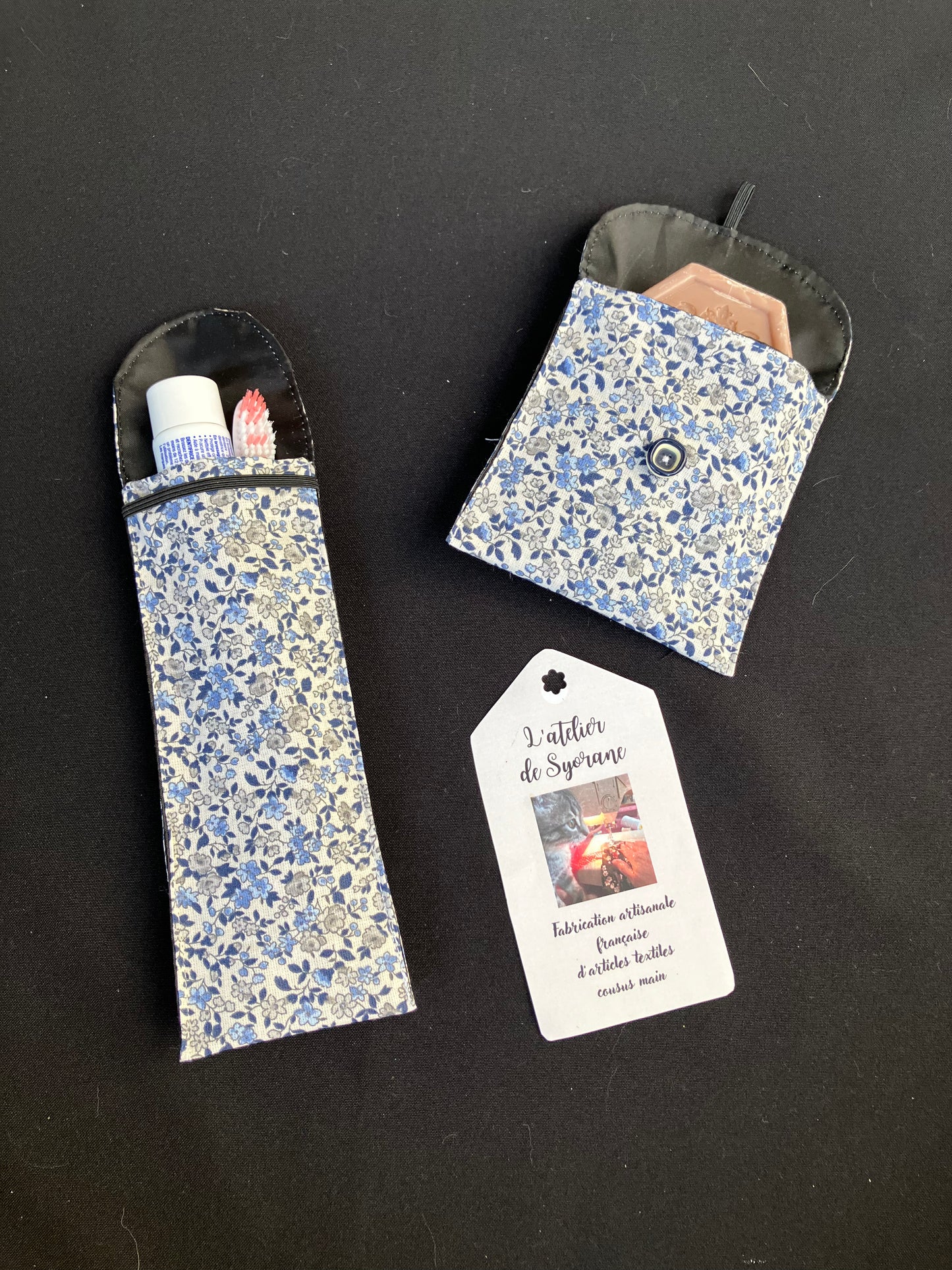 Lot de 2 pochettes imperméables pour savon et brosse à dents/dentifrice