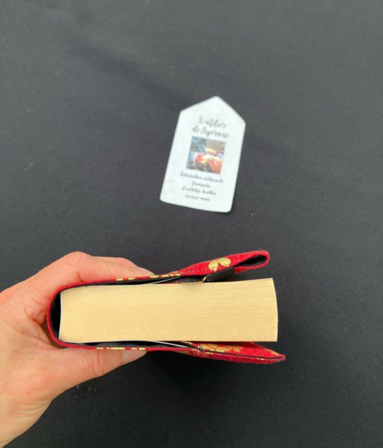 Housse pour livre de poche